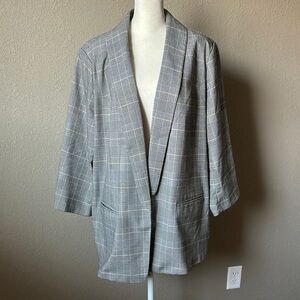 EVRI Gray Plaid Blazer